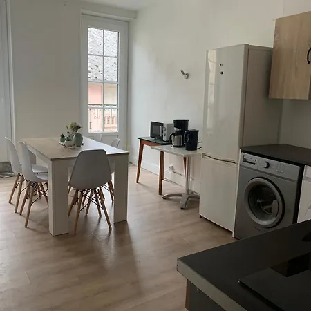 Apartment Lumineuse - Centre & Espace Exterieur - Salle De Bain Privee & Cuisine Partagee Lourdes