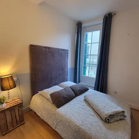 Lumineuse Avec Balcon - Cuisine Partagee & Salle De Bain Privative Лурд